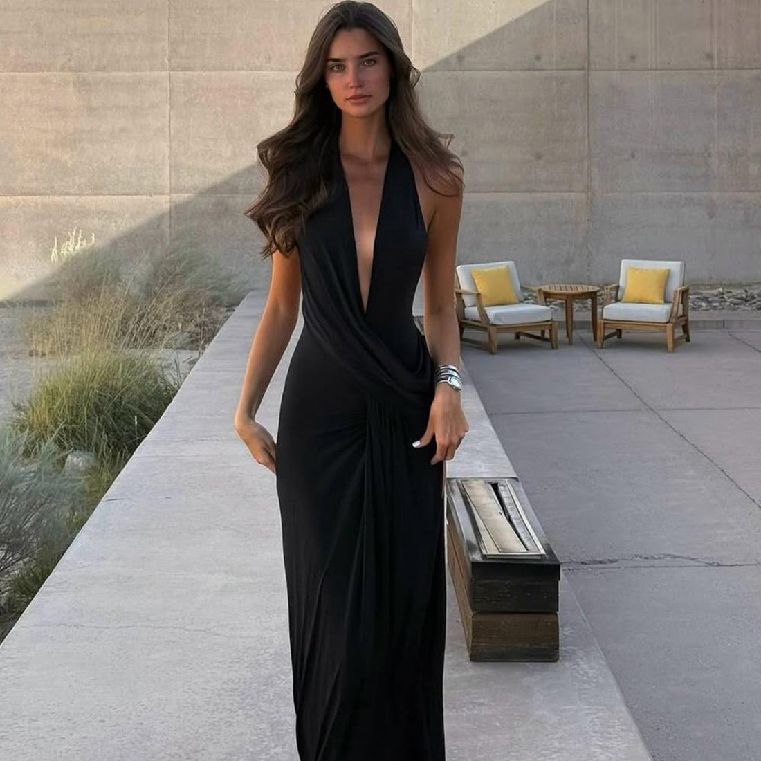 Elegant Halterneck Backless Slit Evening Dress